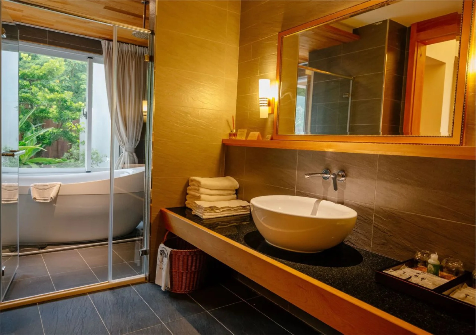 Bay Forest Boutique Hotel