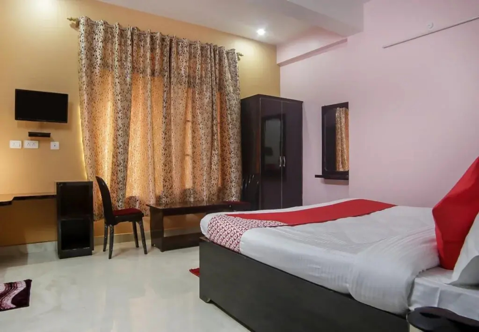 Satkar Hotel By OYO Rooms