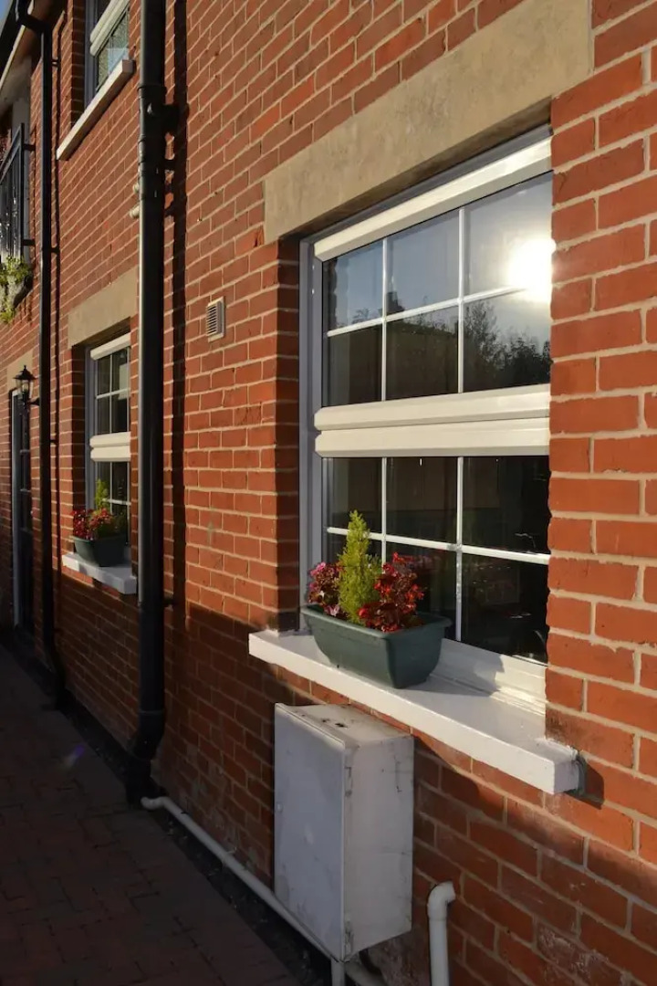 Frinton Escapes - The Cottage