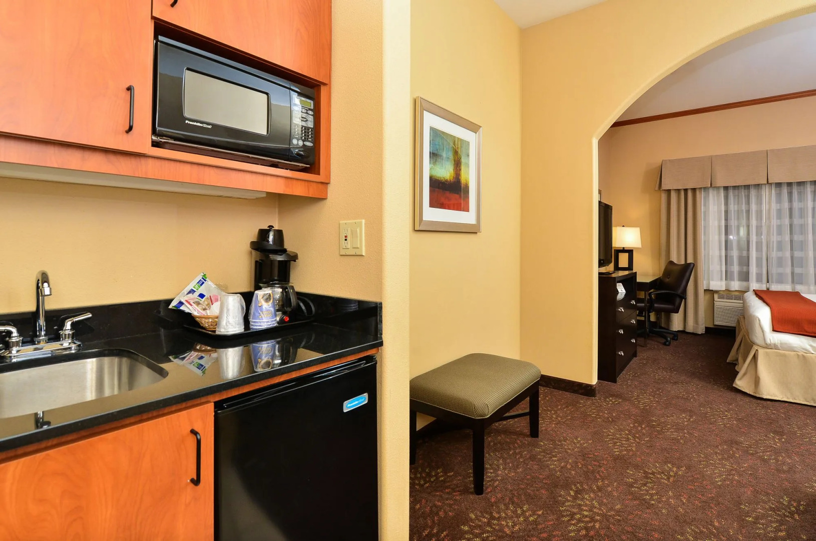 Holiday Inn Express Vancouver North - Salmon Creek by IHG