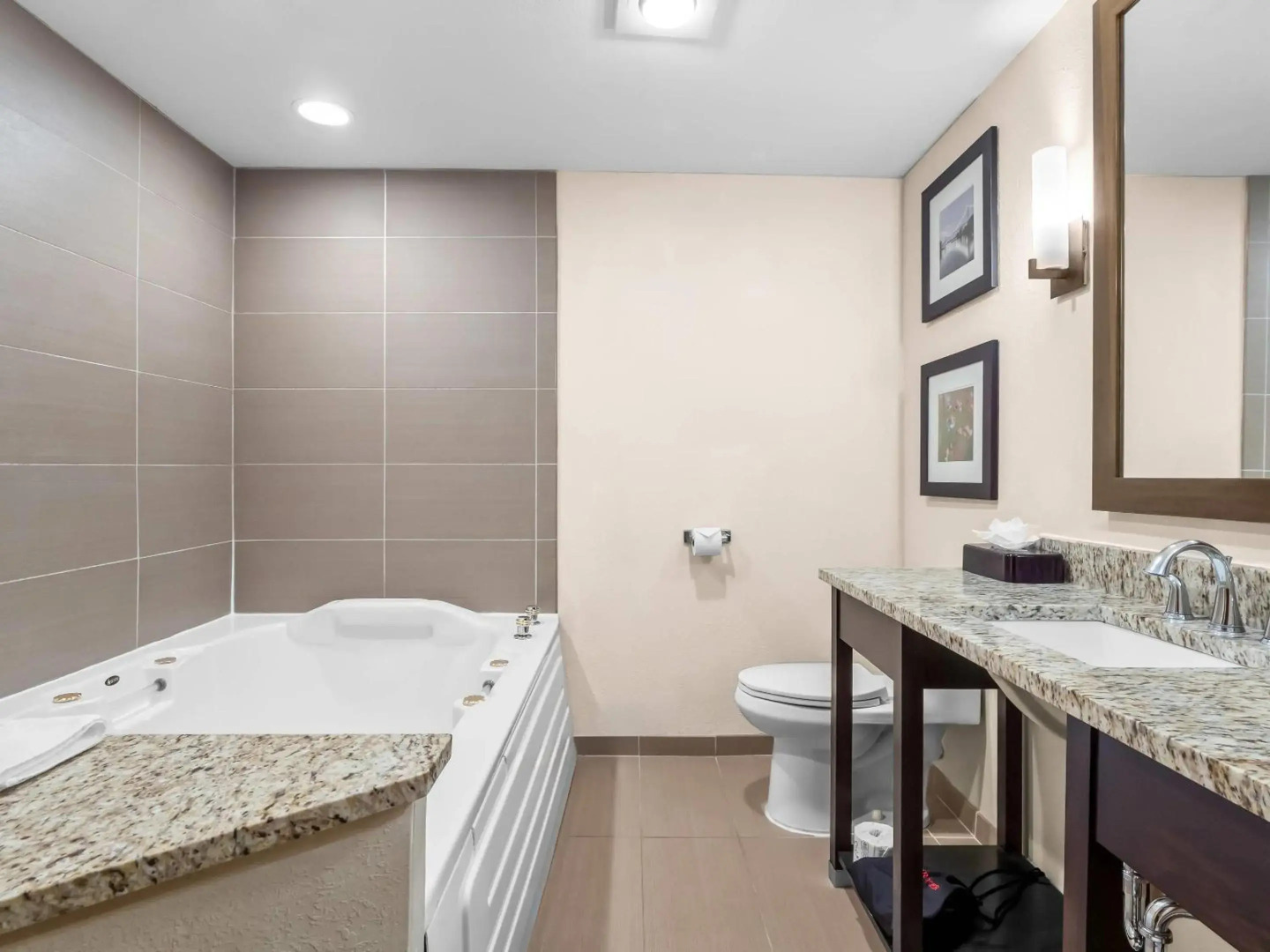 Comfort Inn & Suites