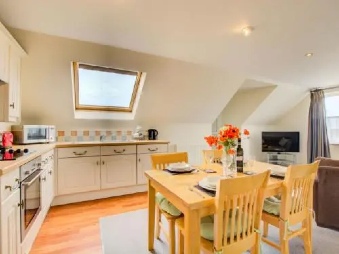 Apartment Golfer View.1