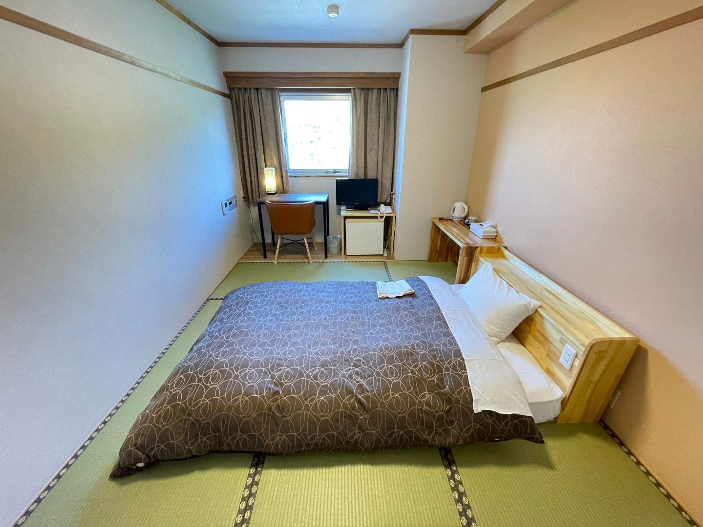 L and L Hotel Senryu