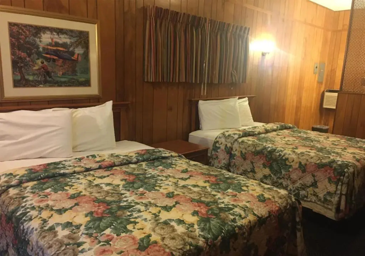 Sky Palace Inn and Suites El Dorado