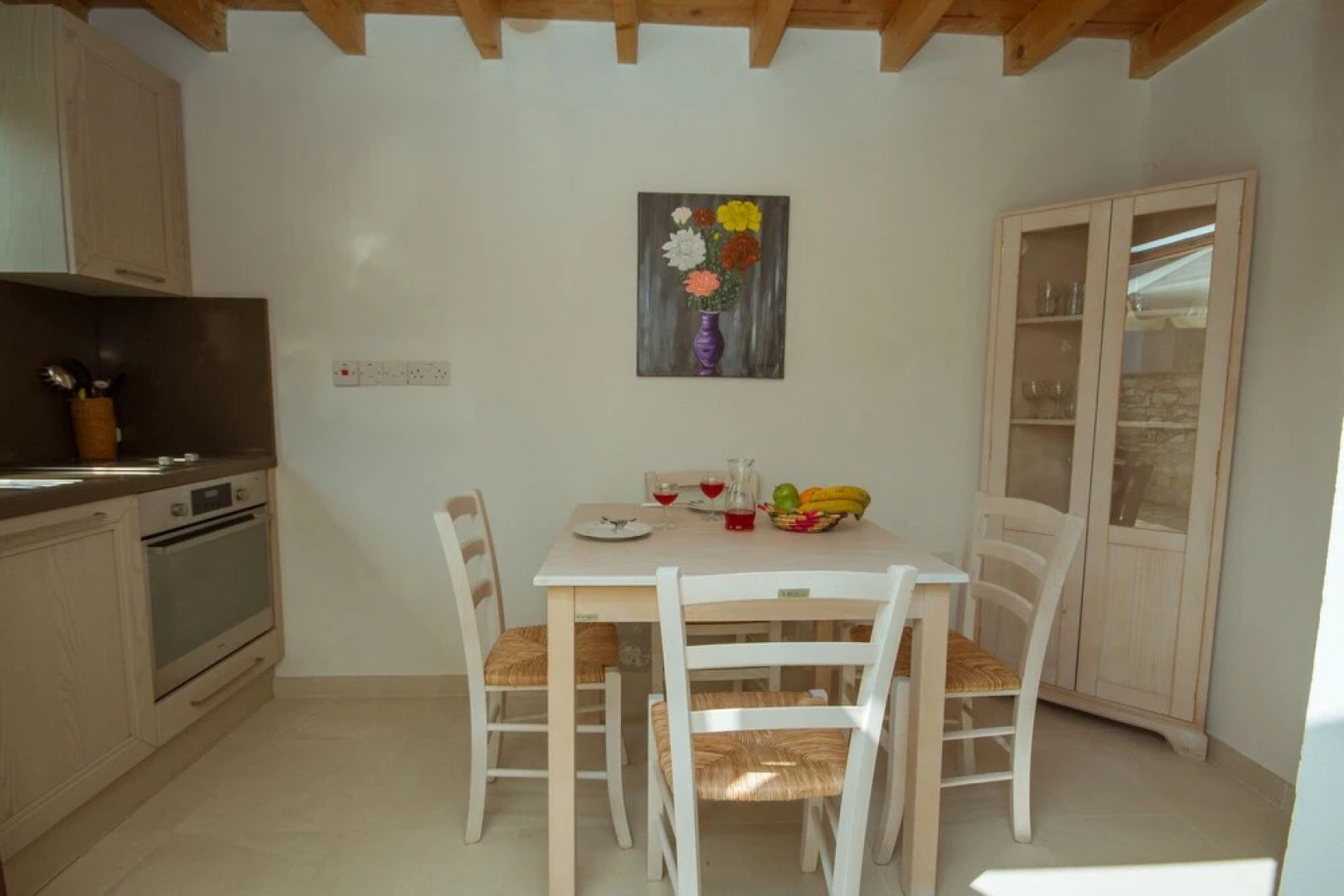 Thyone Studio Cottage