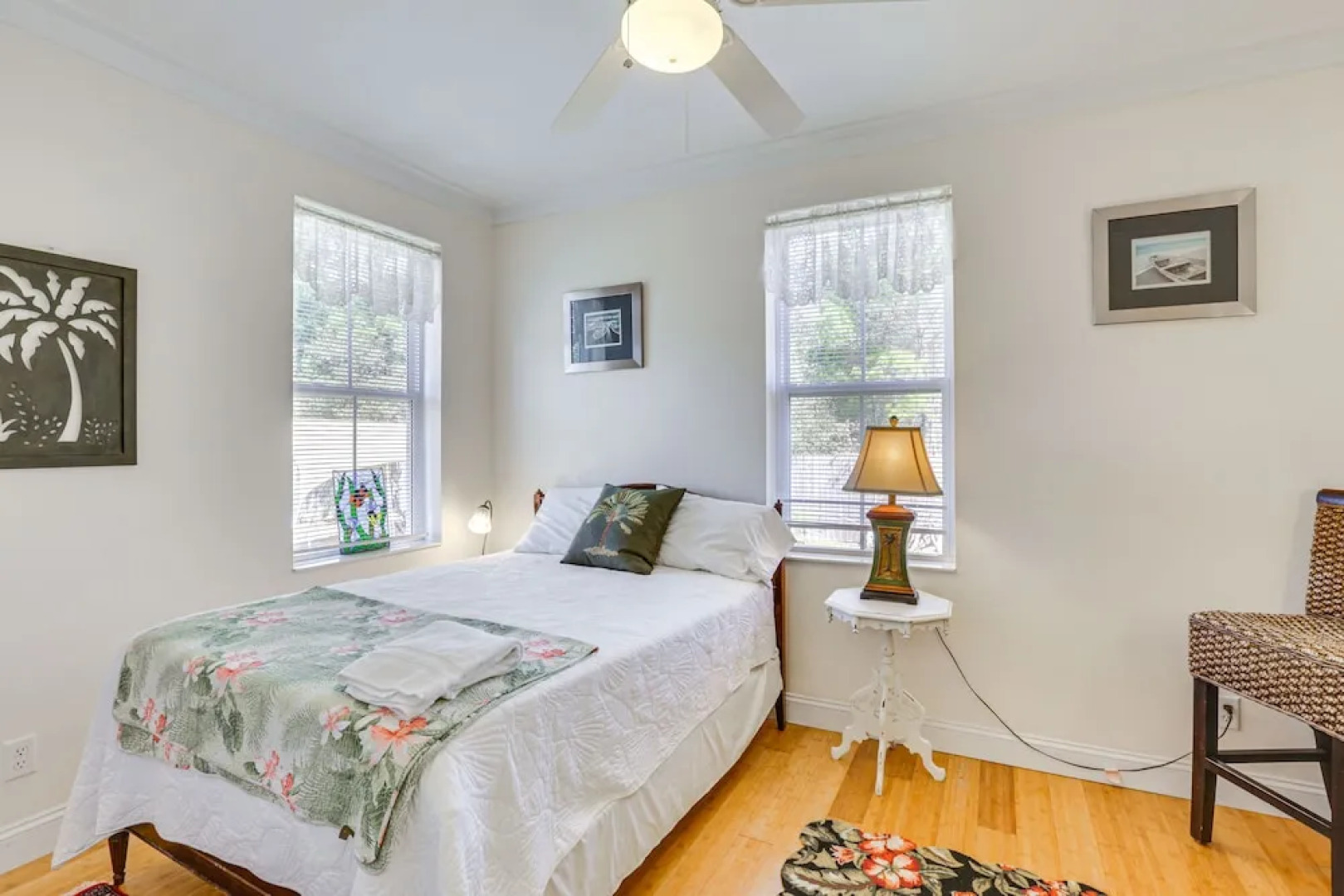 Lovely Carrabelle Home w/ Lake Views & Pool Access