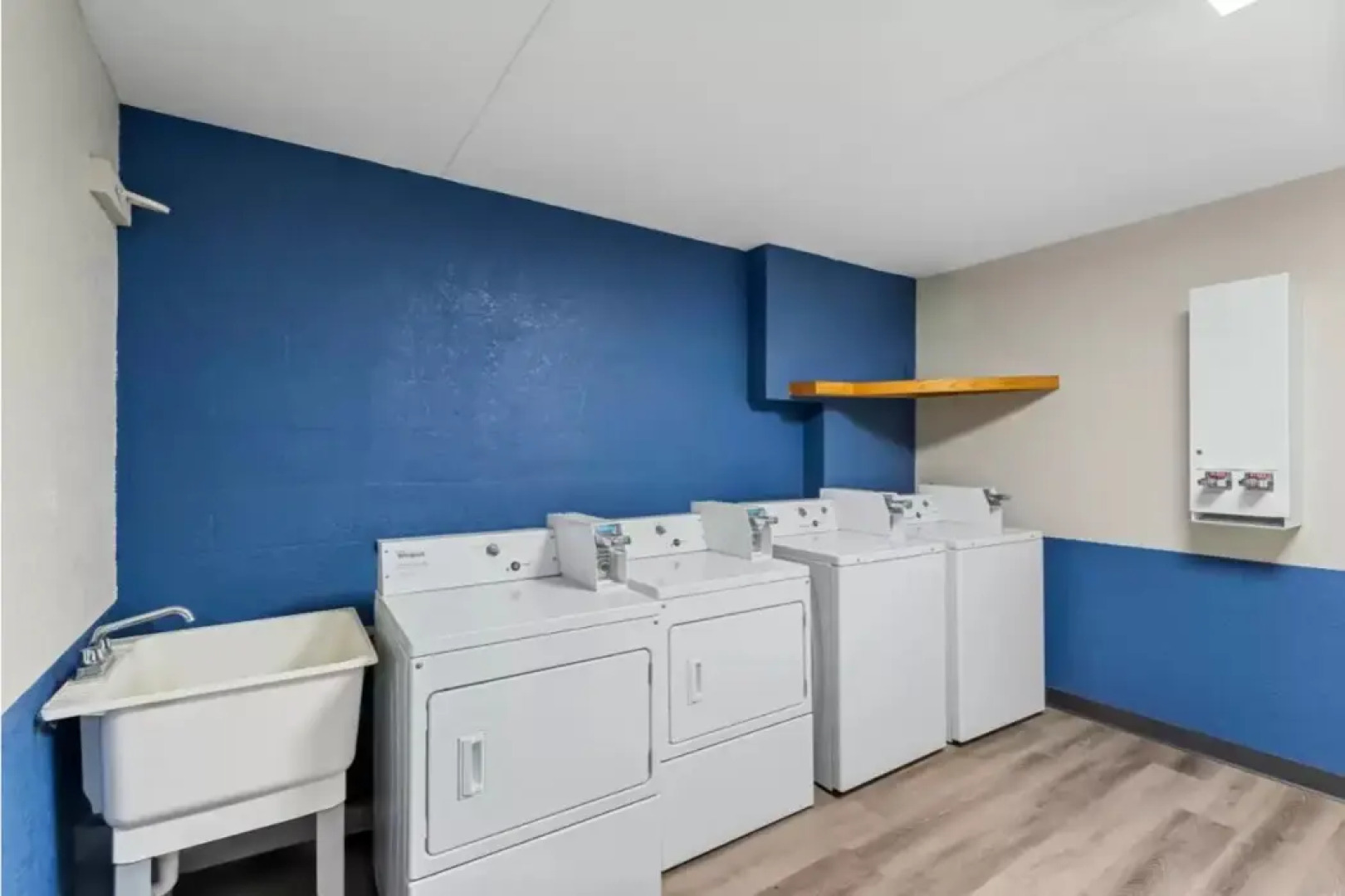 Suburban Studios Fort Dodge