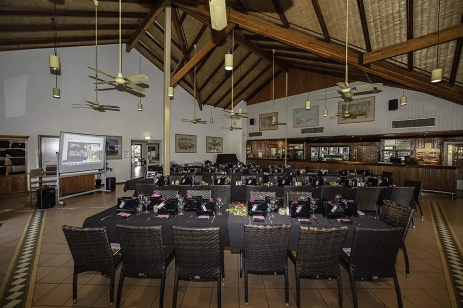 Fitzroy River Lodge
