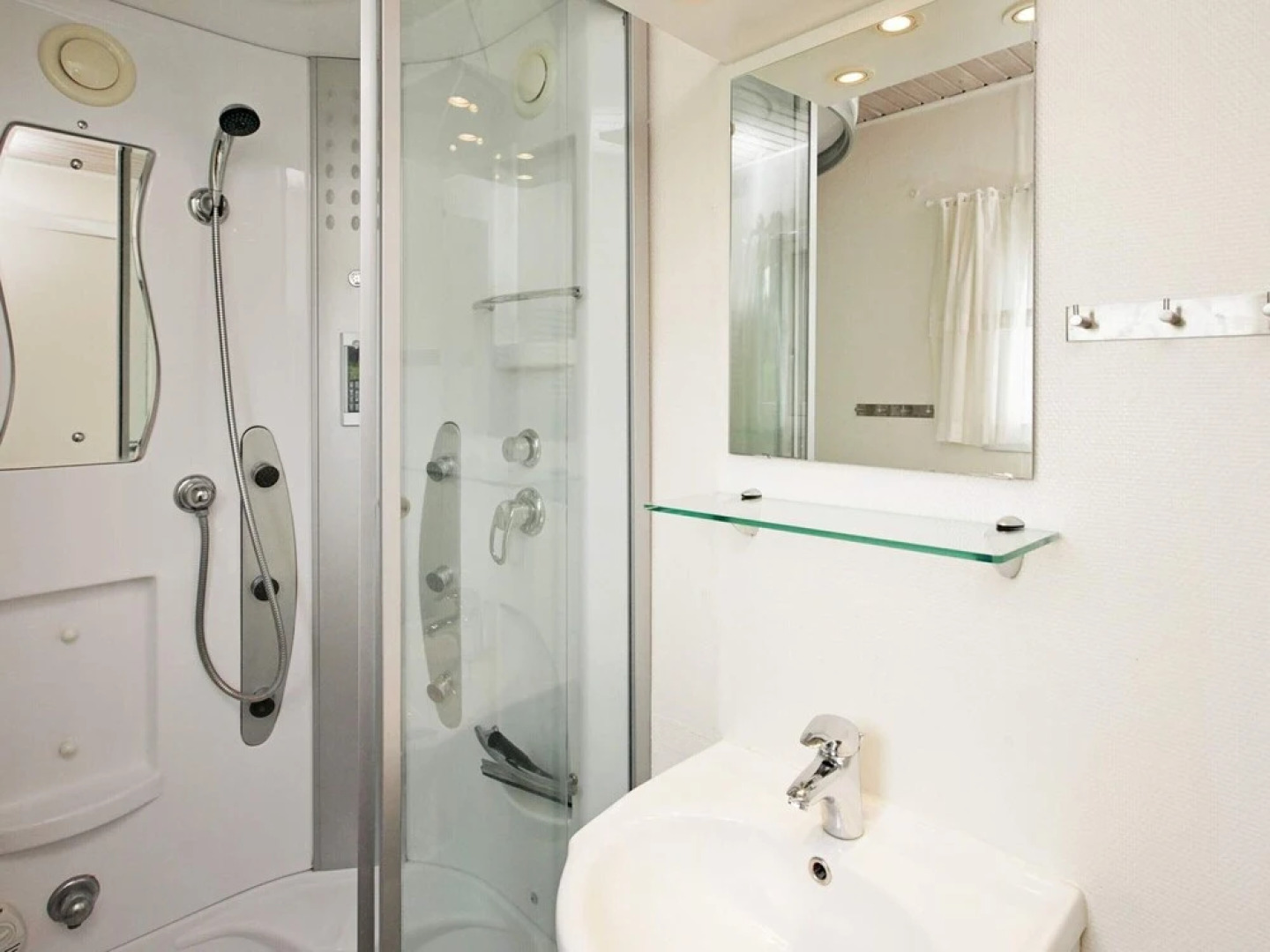 Tranquil Beach Retreat - By Traum Ferienwohnungen