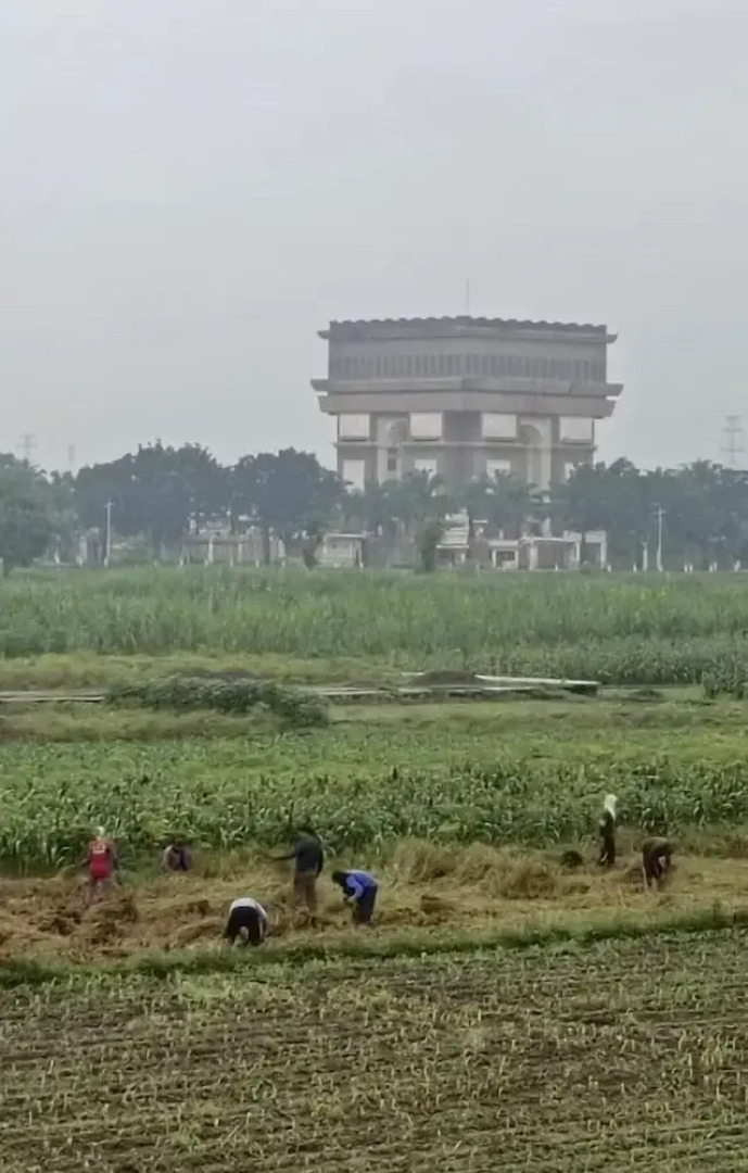 RR -2 Syariah Hotel SLG