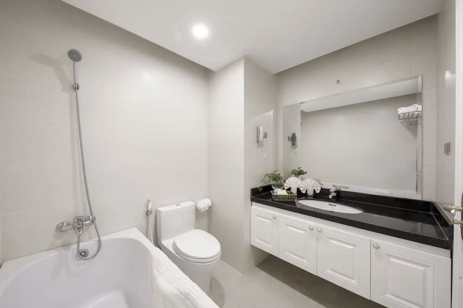 Mithrin Hotel Halong