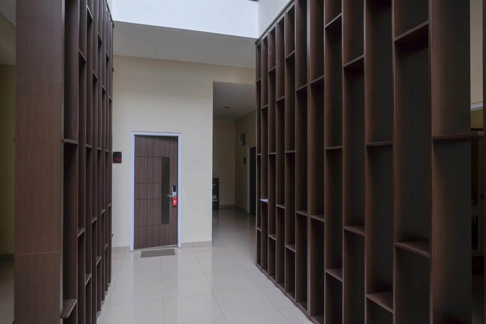 RedDoorz Plus near Solo Square 2