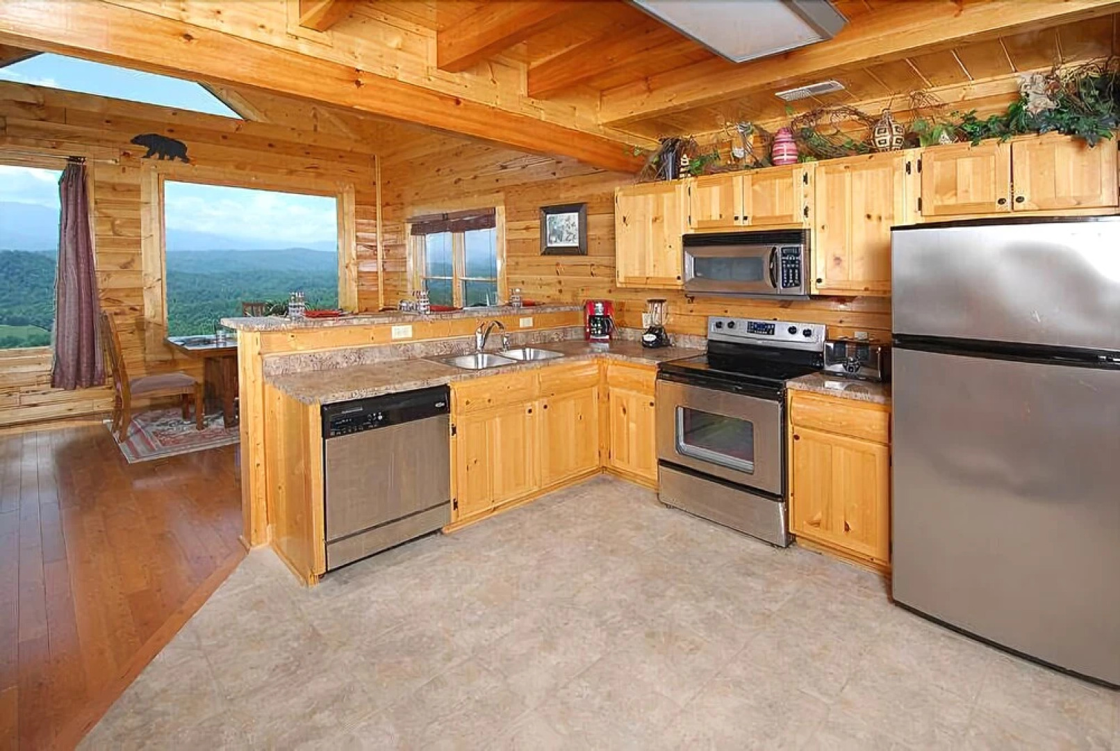 On Eagle's Wings - 2 Br cabin by RedAwning