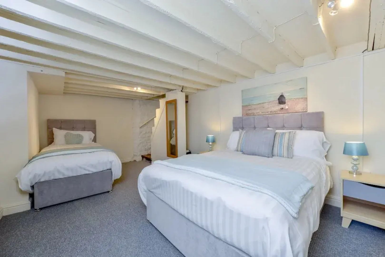 7 Scotgate by Vose Nights