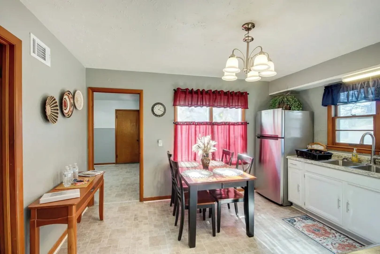 Missouri Escape w/ Furnished Patio, Near Downtown!