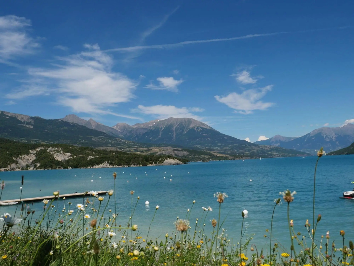 Apartment by Lake Serre-poncon With Pool