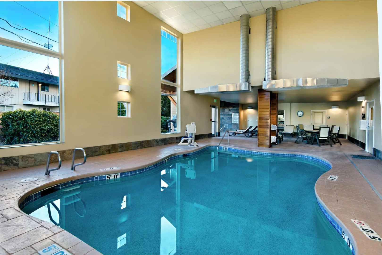 Oxford Suites Silverdale