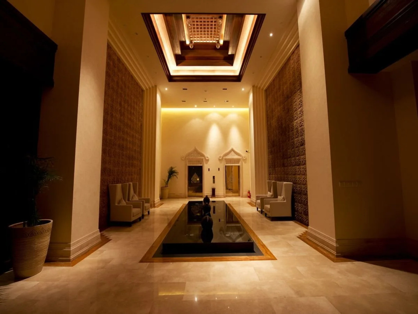 Shixishu Jianguo Yalong Bay Resort Hotel