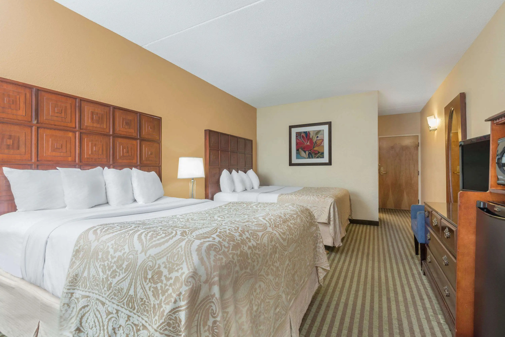 Ramada by Wyndham Columbus North