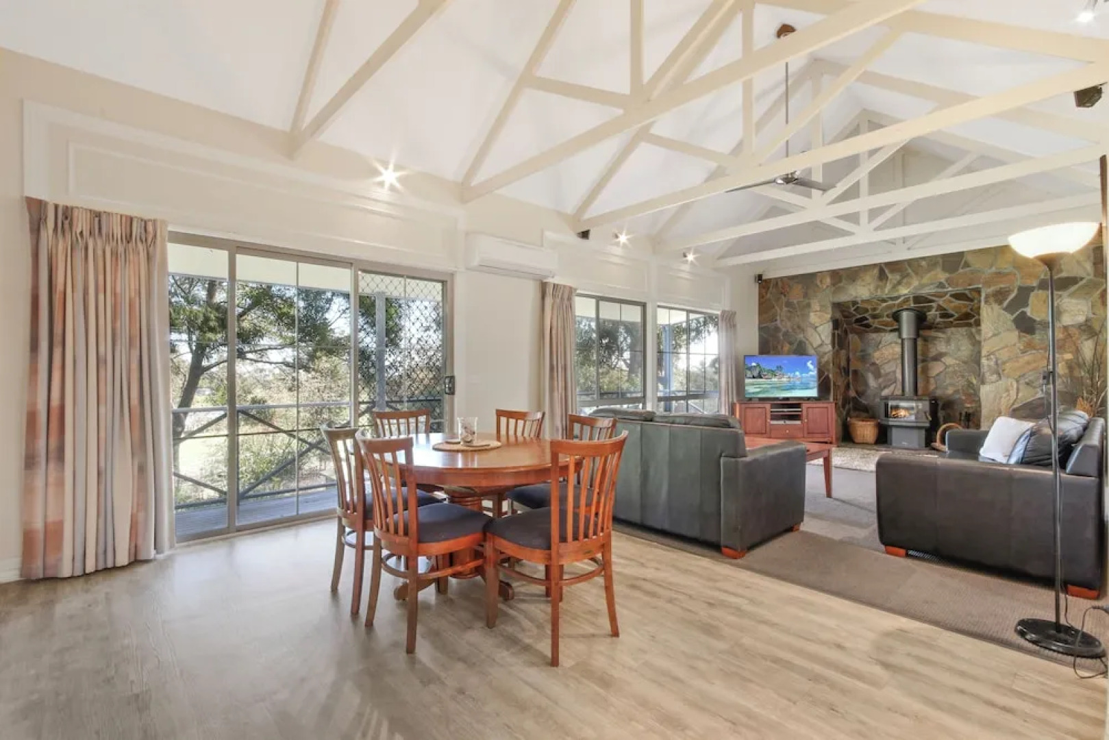 Waverley House Cottages