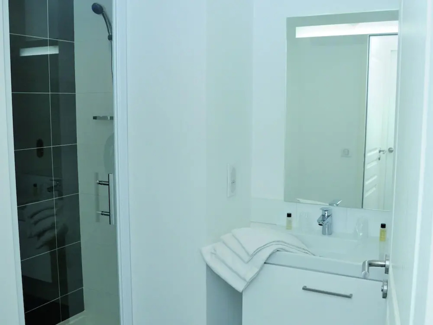 Modern studio located 500 m. from the heart of a spa town