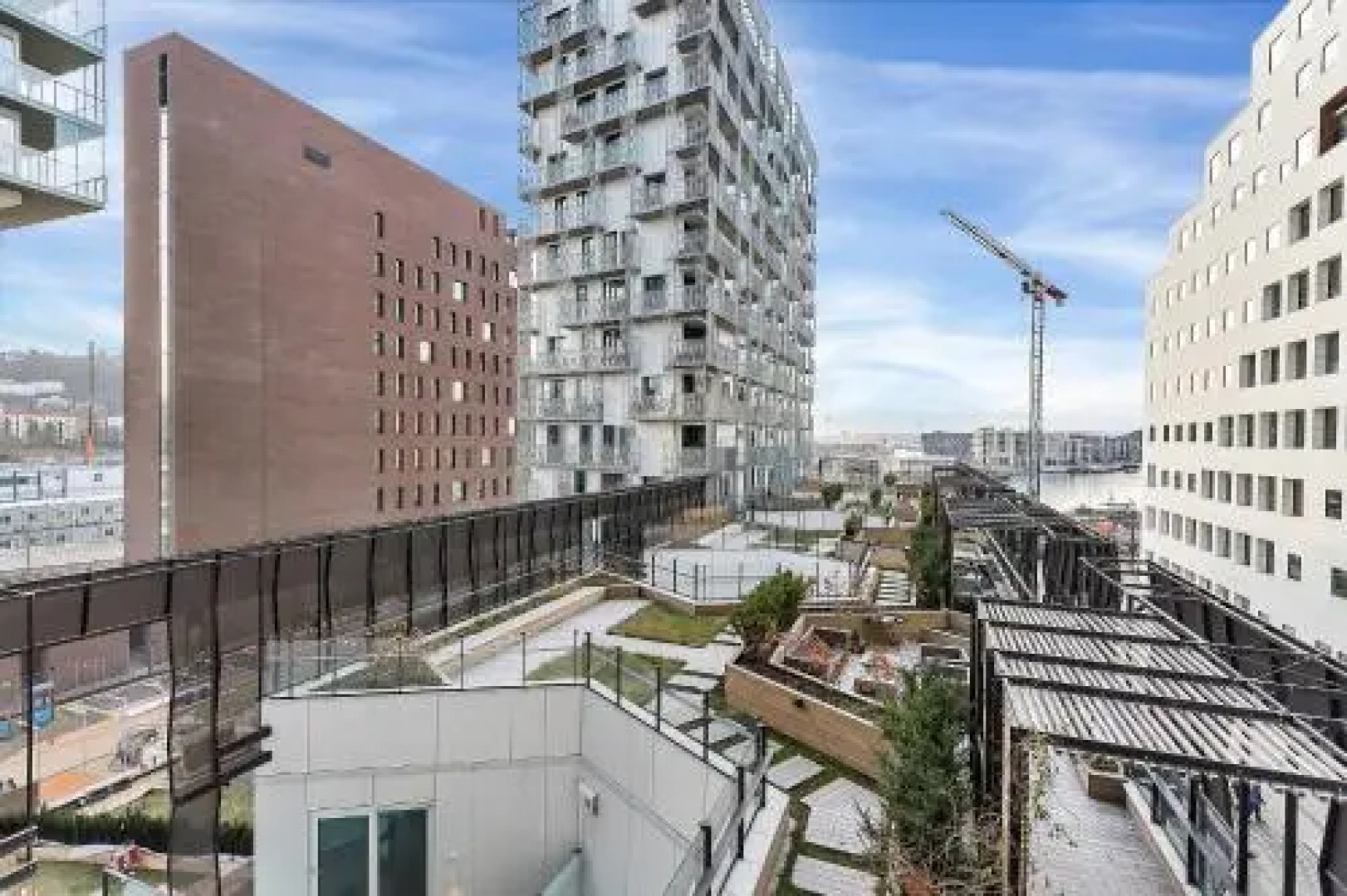 Wright Apartments - Barcode