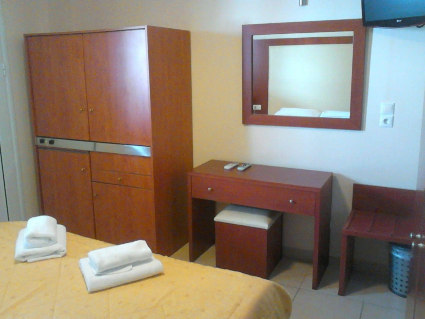 Paradise Lost Hotel-Apartments