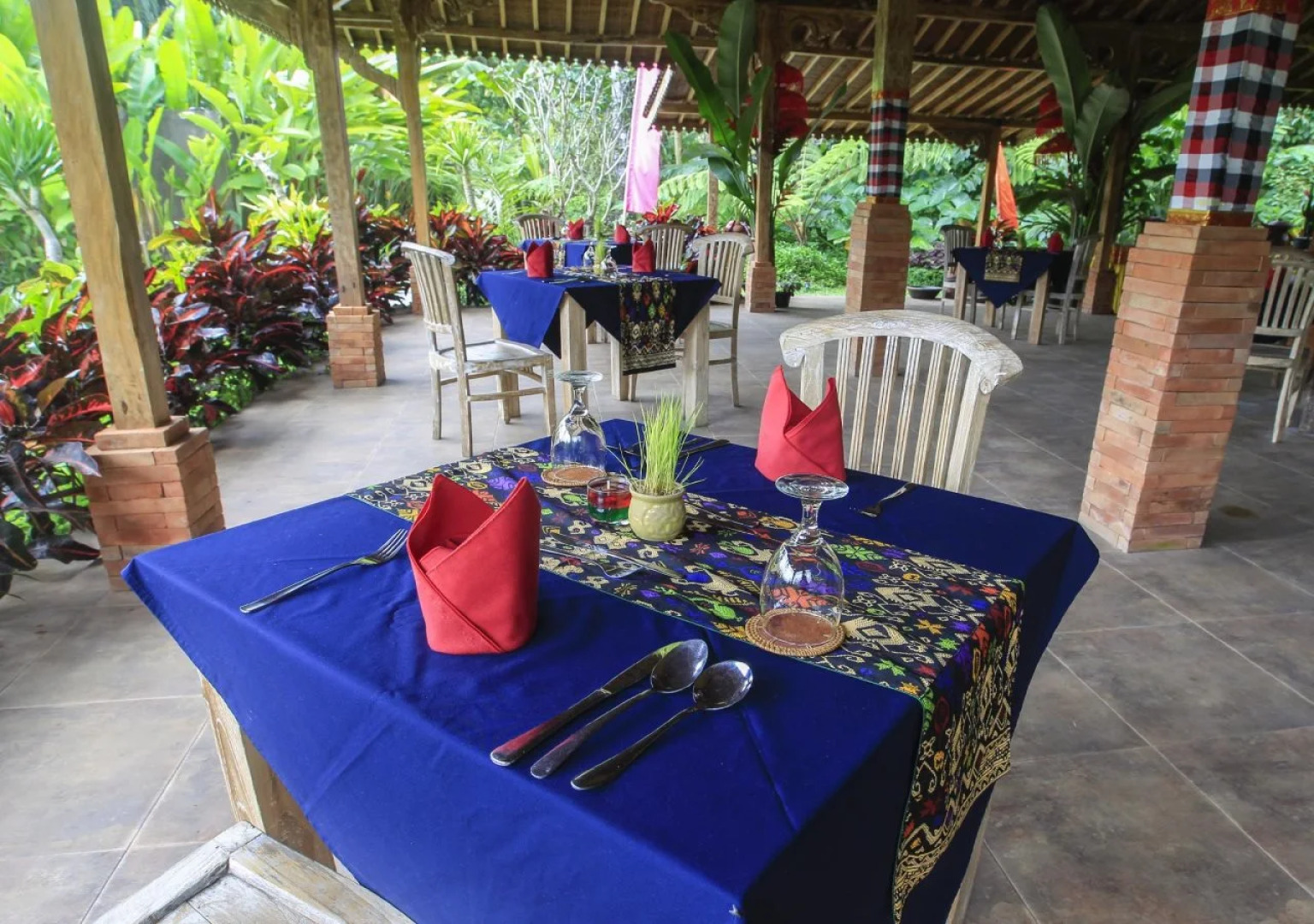 Senetan Villa and Spa Resort