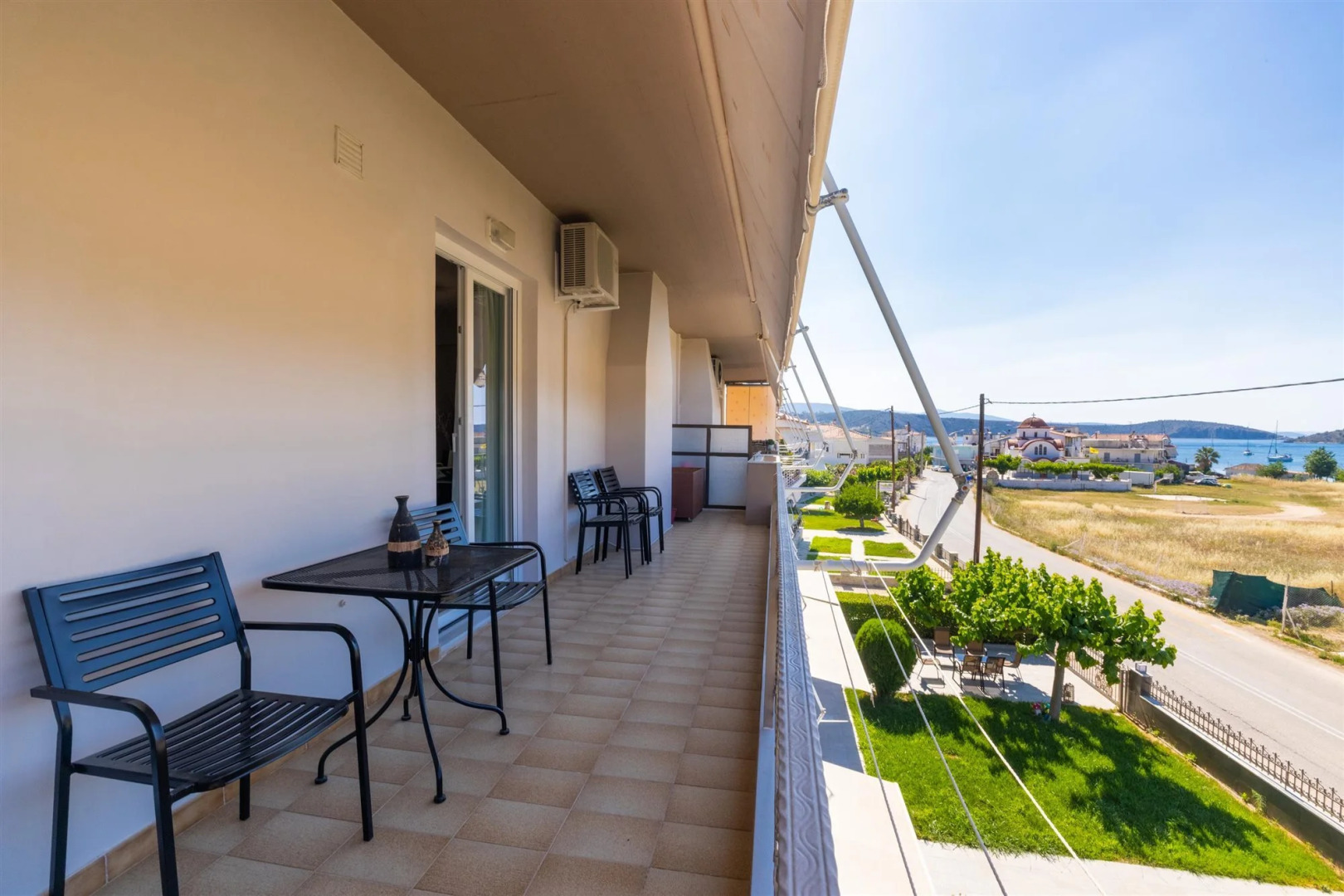 Stork Holiday Apartments - Garden & Sea View