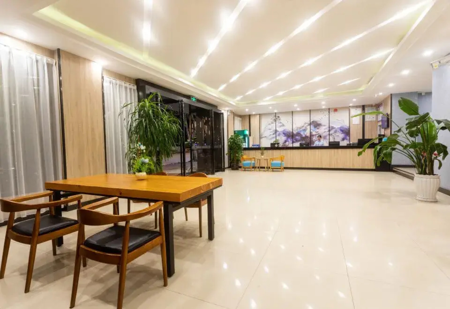 Baihe Hotel (Yangxi West Lake Branch)