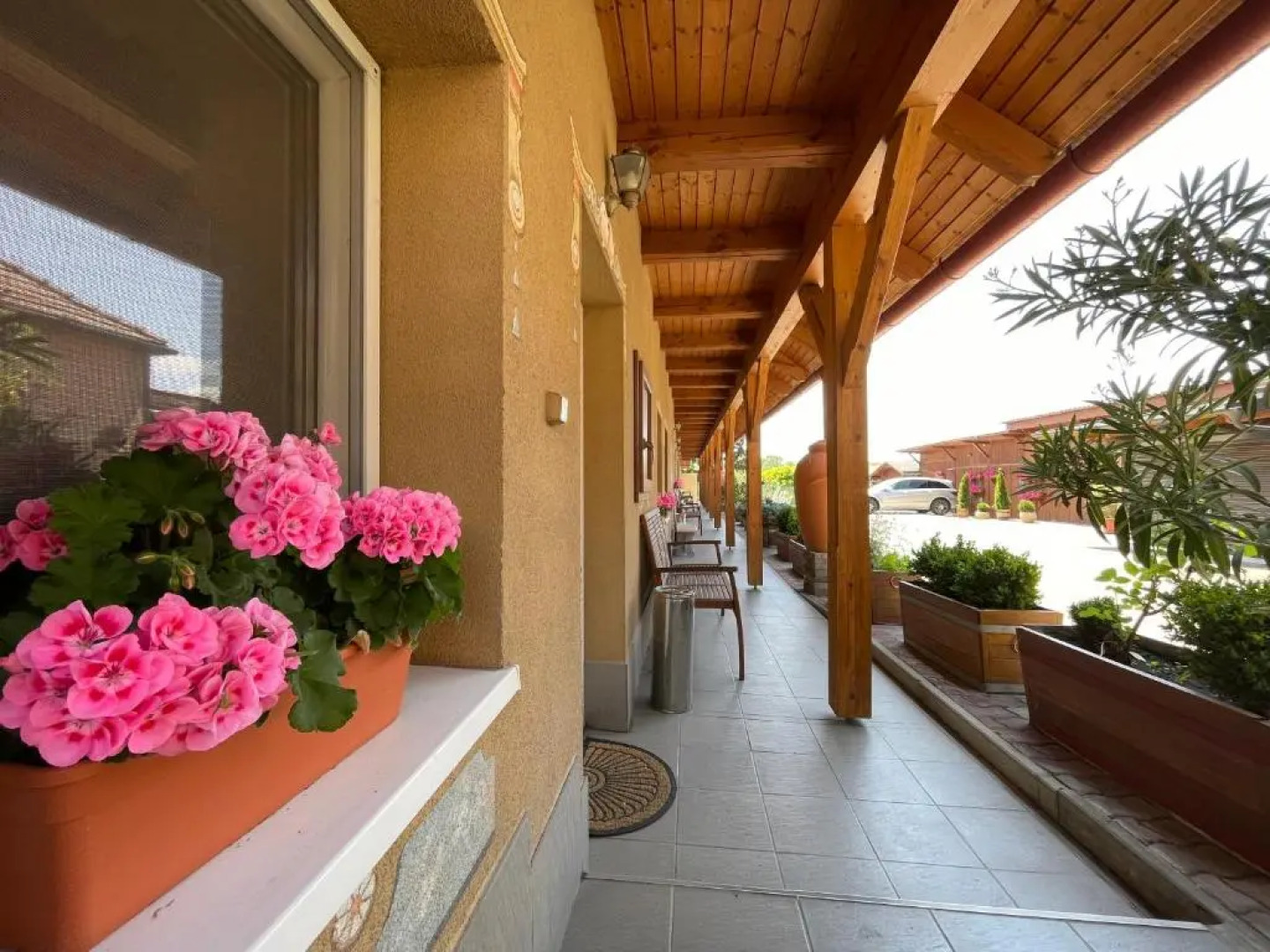 Vadvirág Vendéglő és Panzió