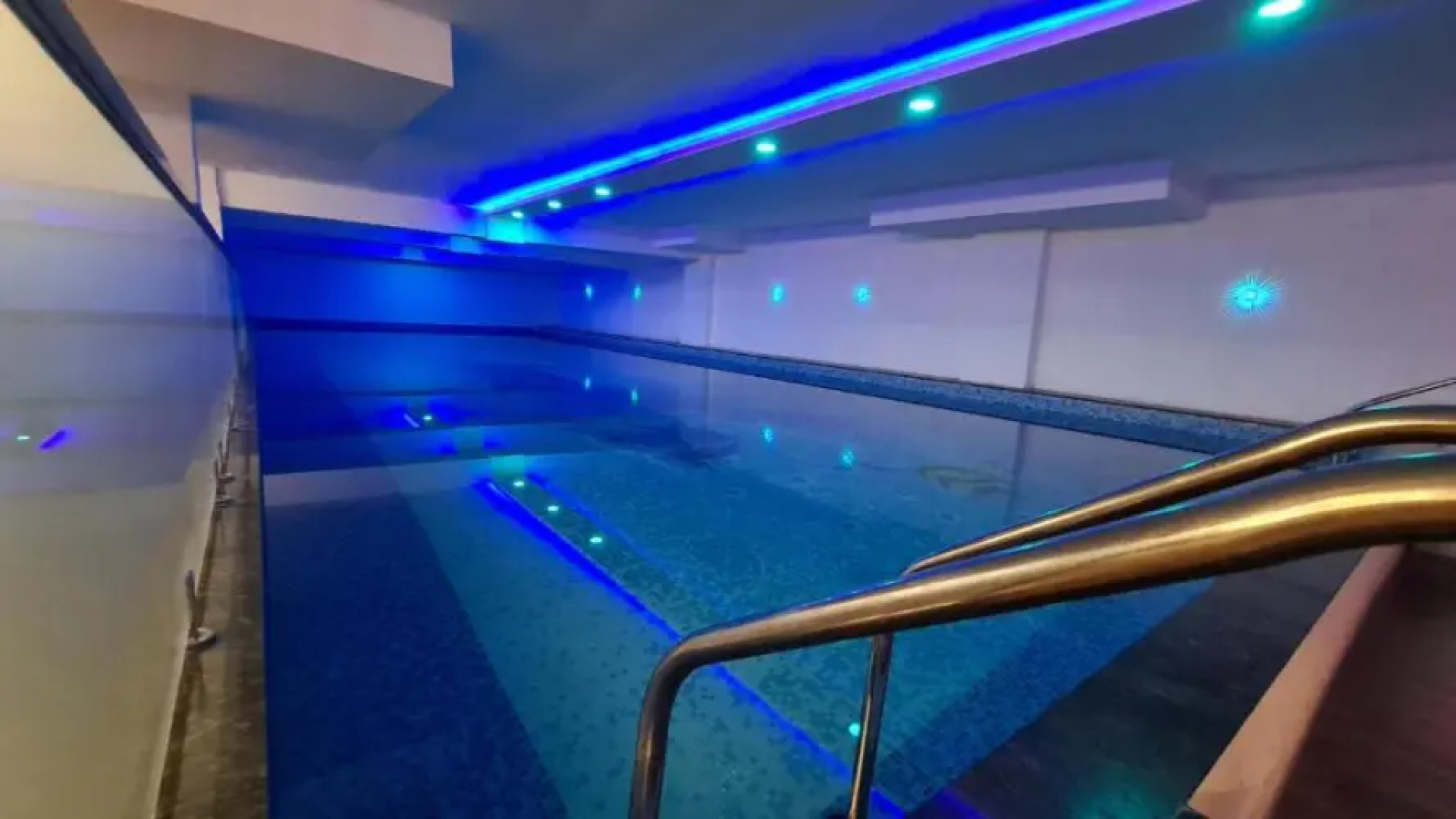 Galaxy Club & Hotel