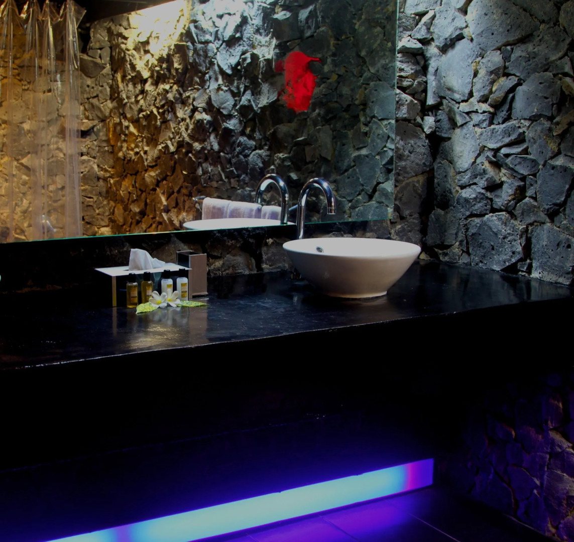 Stevenson's at Manase