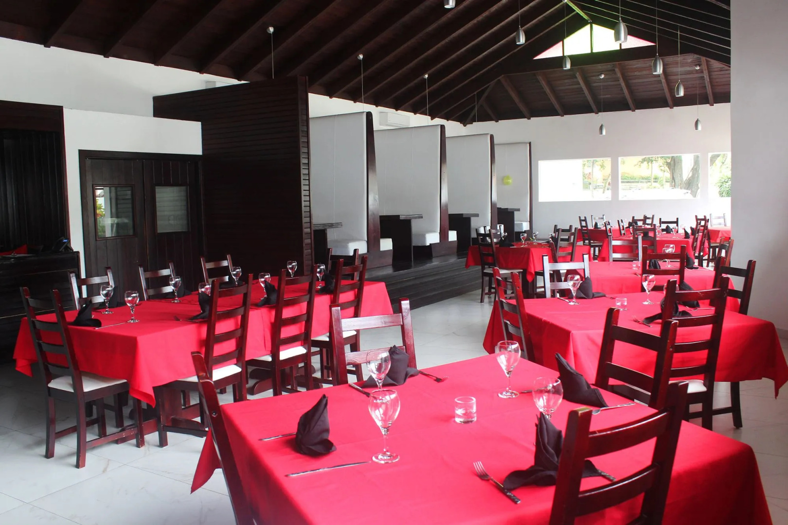 Ahnvee Resort Adults Only