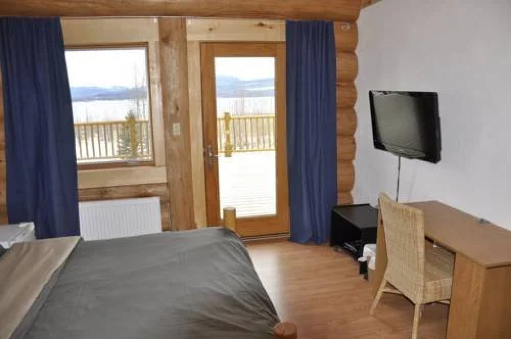 Williston Lake Resort