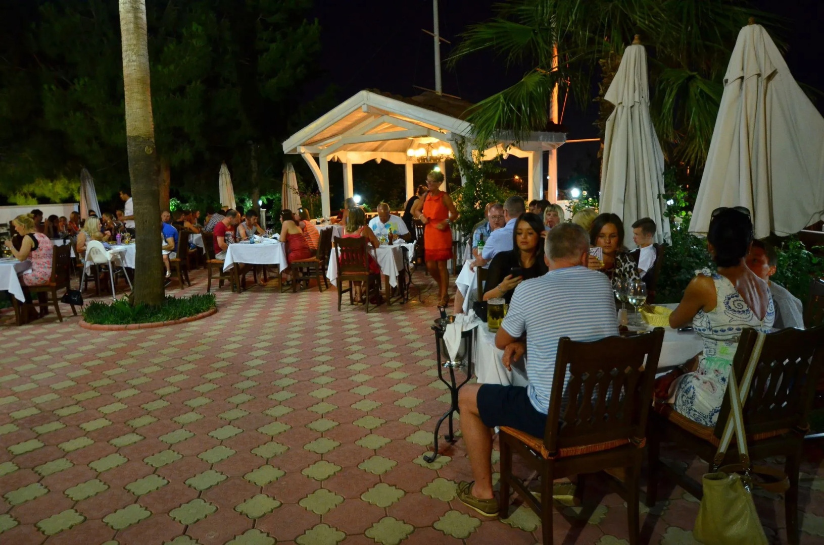 Sea Breeze Hotel & Apartments