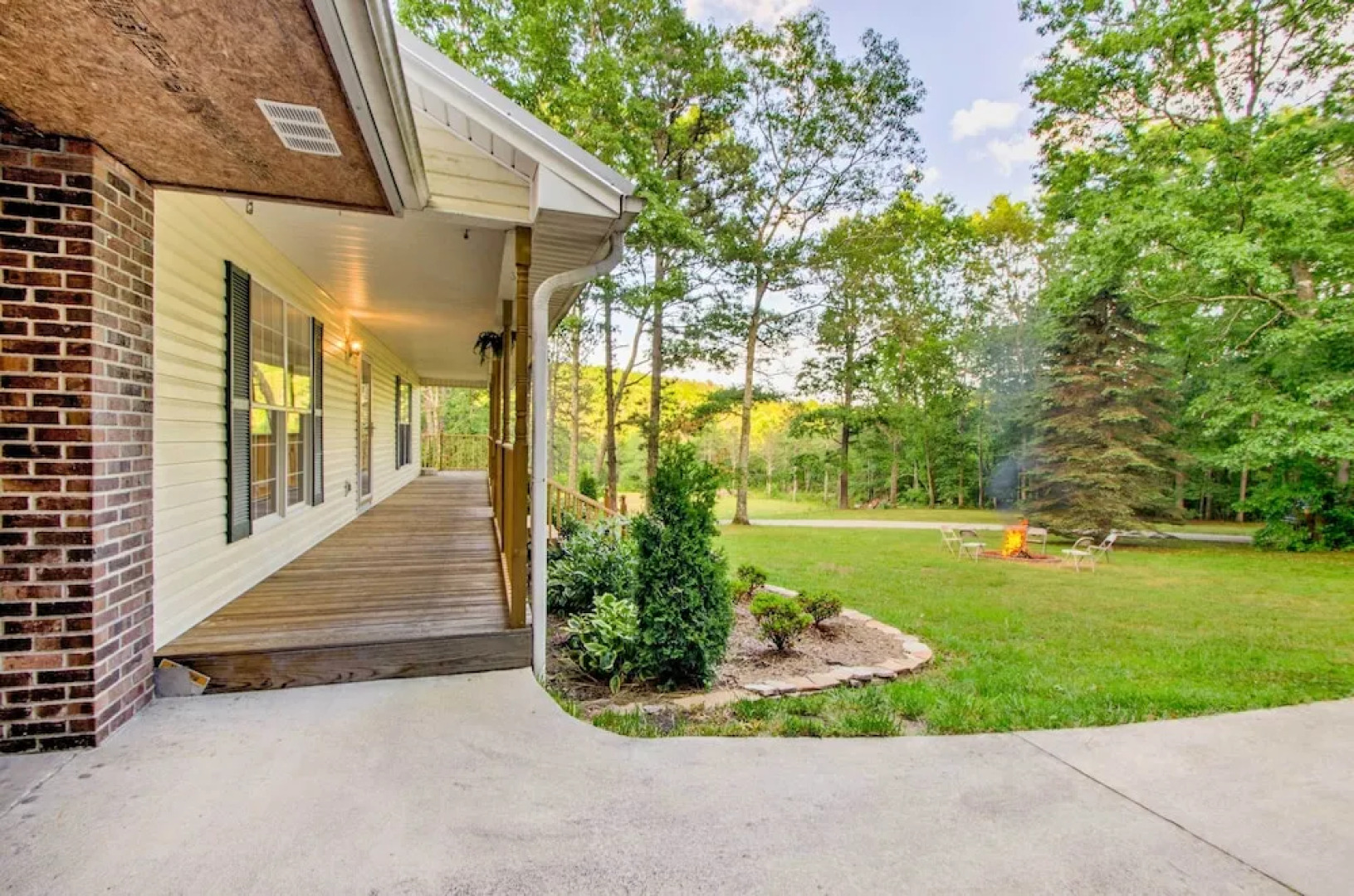 Cedar Mountain House on 12 Acres - Near Trails!