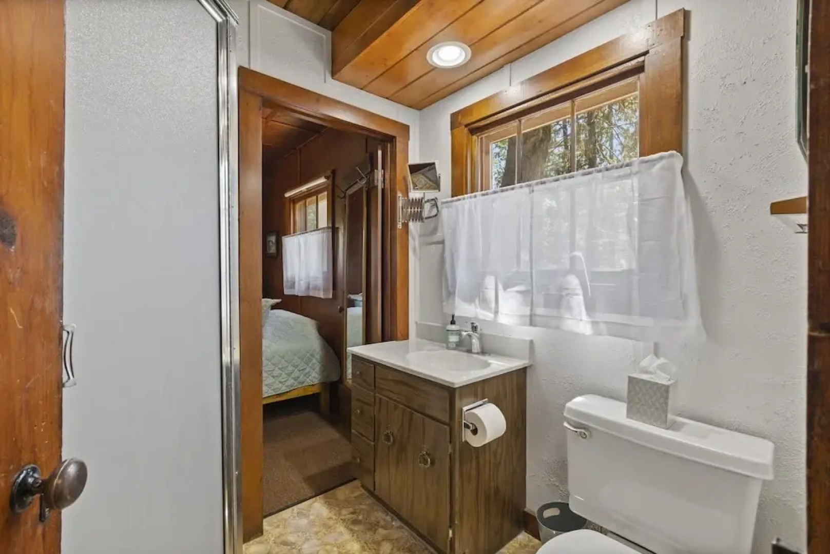 The Nest 4 Bedroom Cabin by Redawning