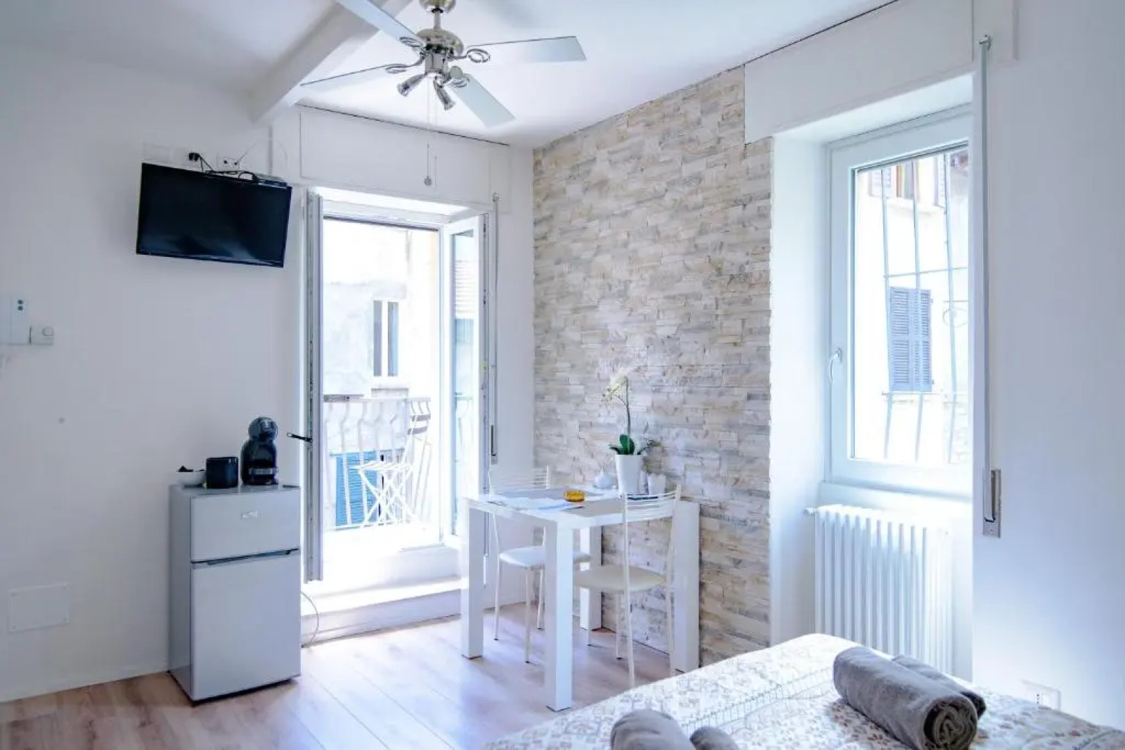 Laglio Apartment Above George