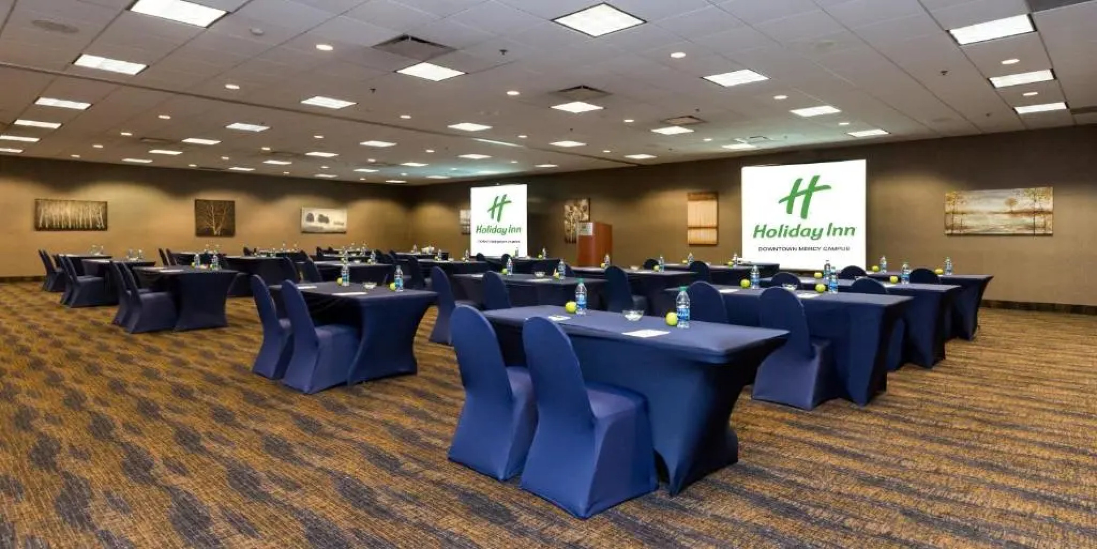 Holiday Inn Downtown - Mercy Area by IHG