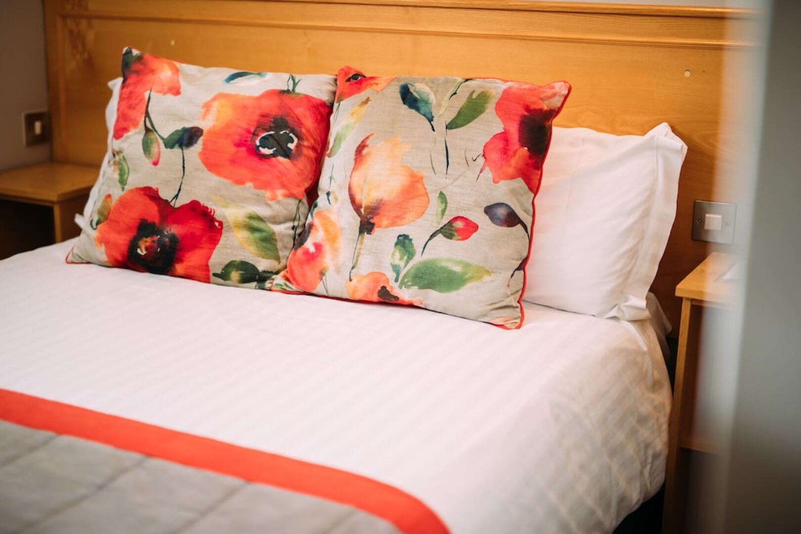 The Valley Hotel & Carriage Gardens