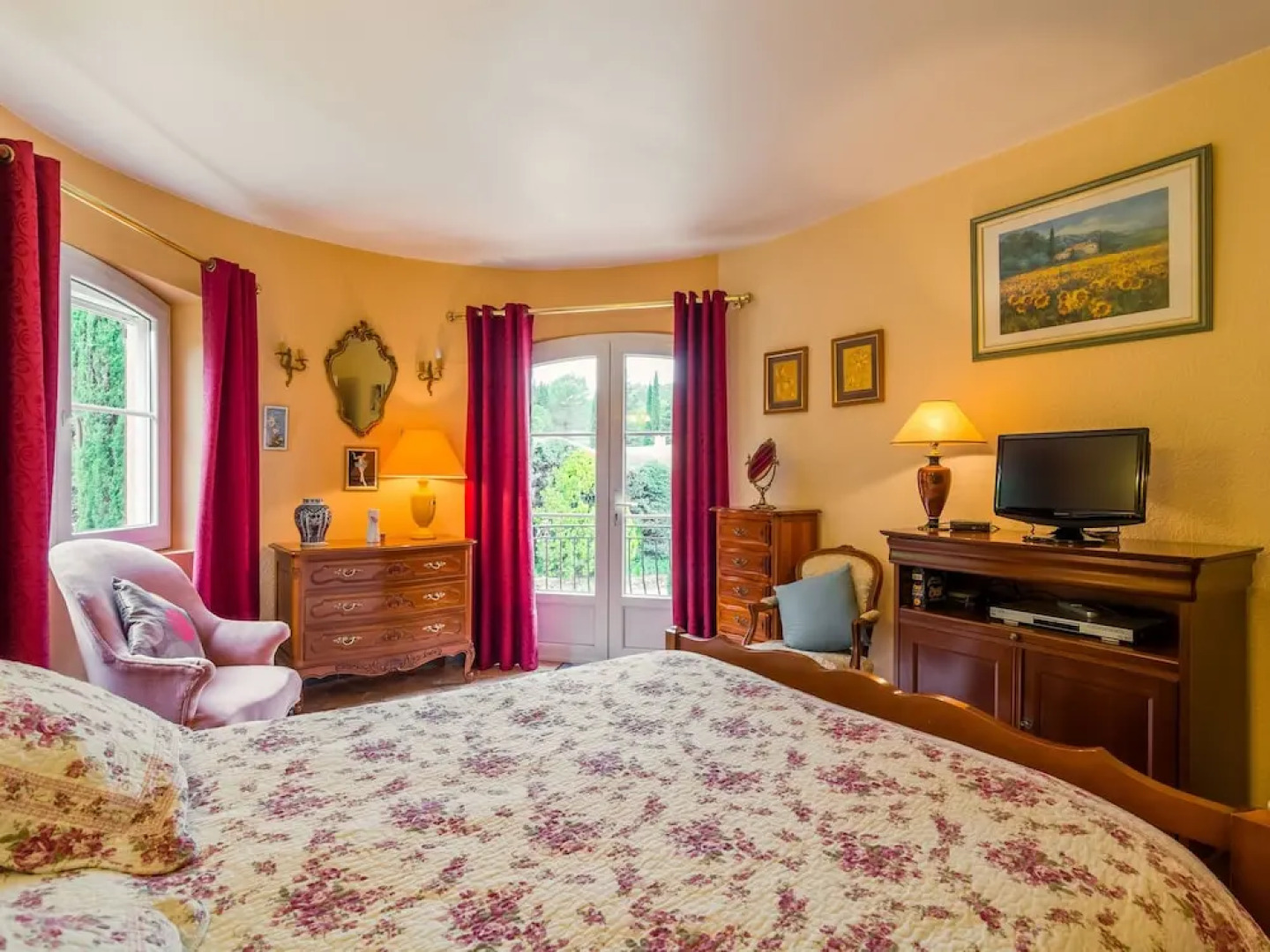 Beautiful Holiday Home in Lorgues with Garden