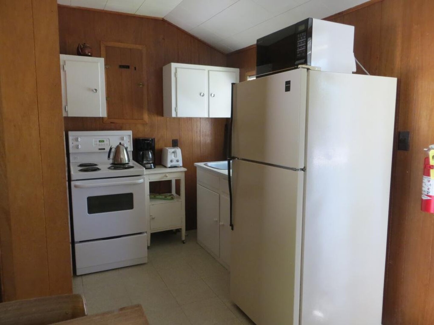 Woodland Cedars Family Cottage Resort