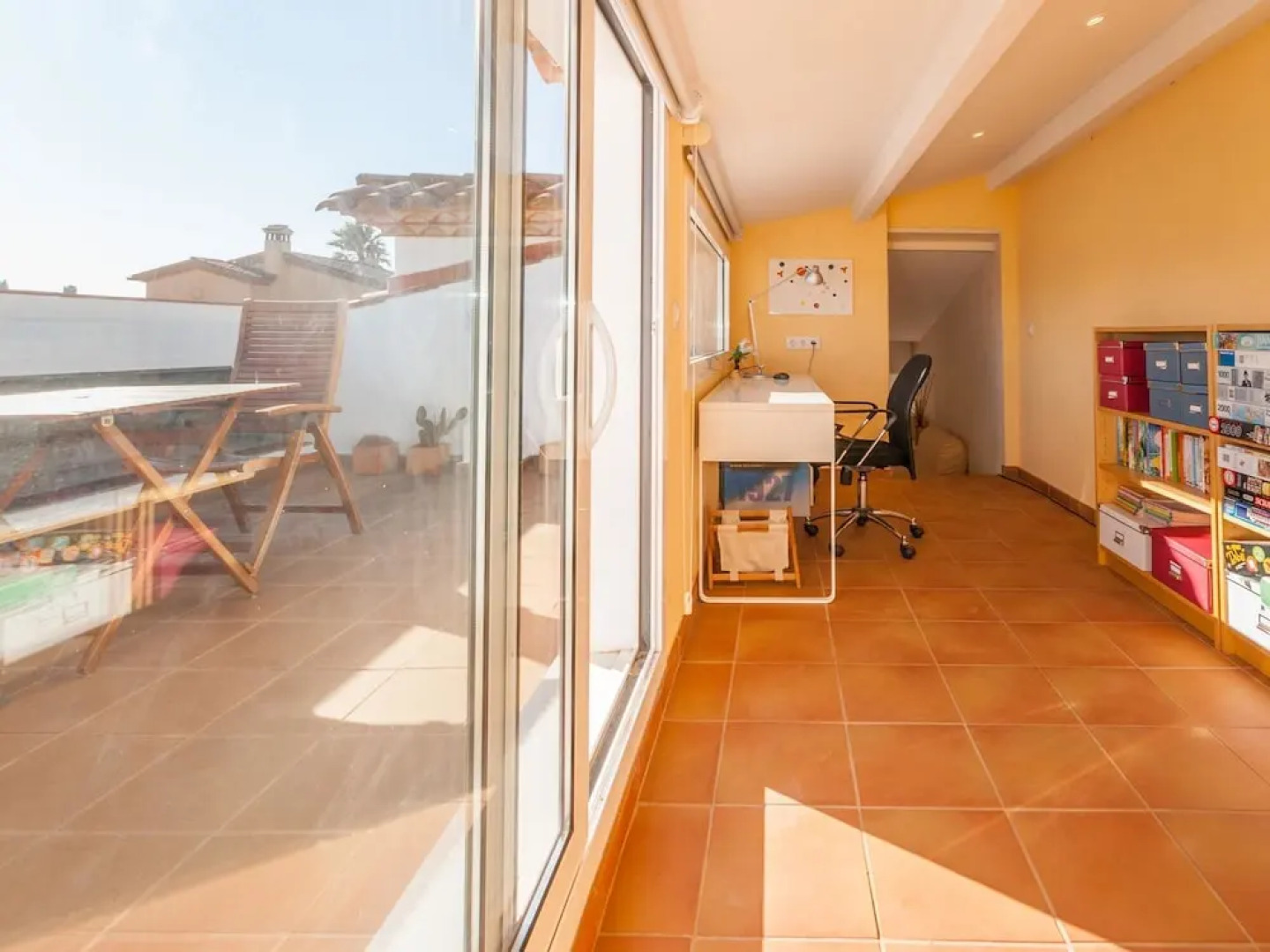 Modern Holiday Home in Vilamacolum With Swimming Pool