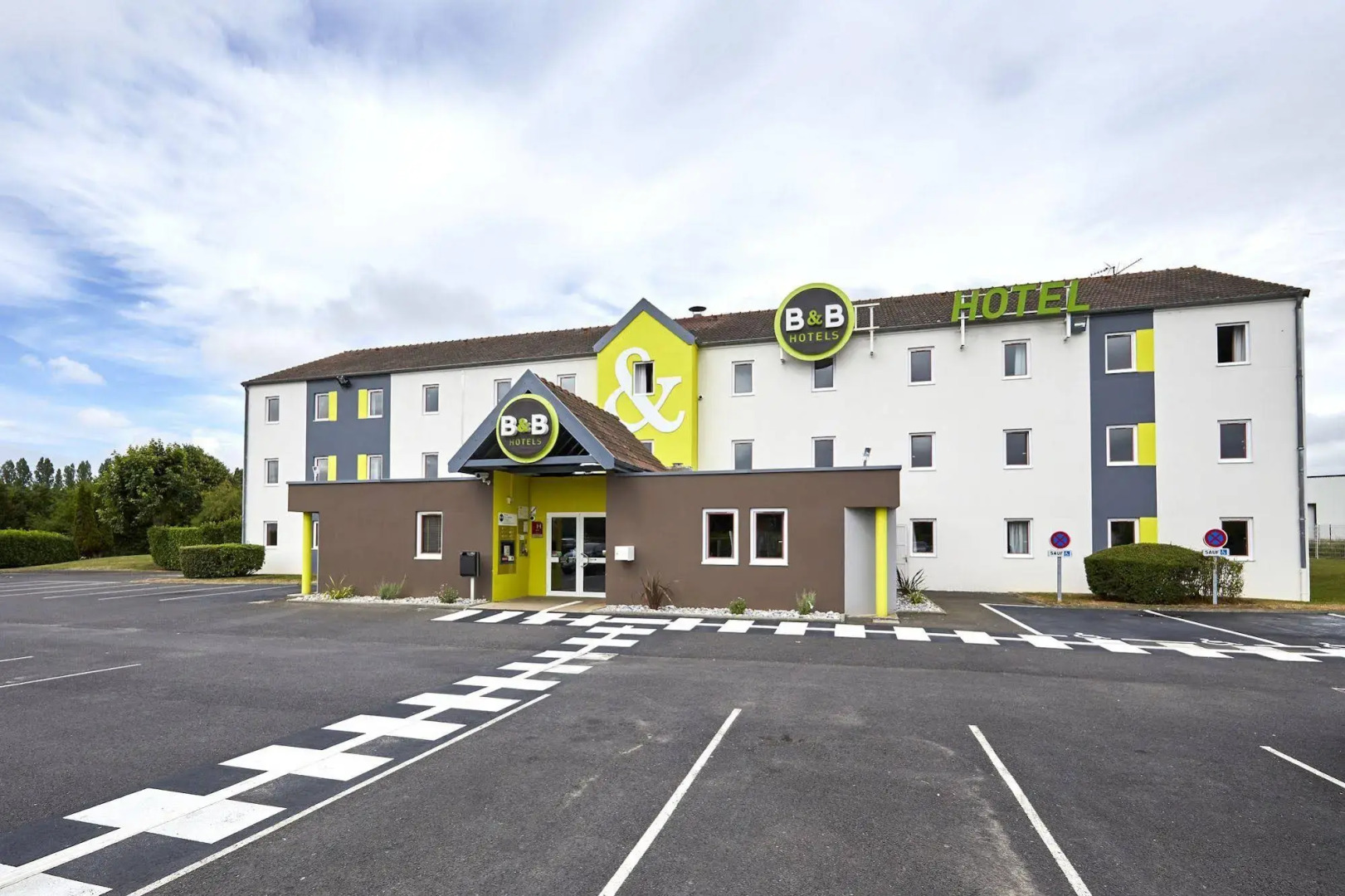 B&B HOTEL Caen Mémorial