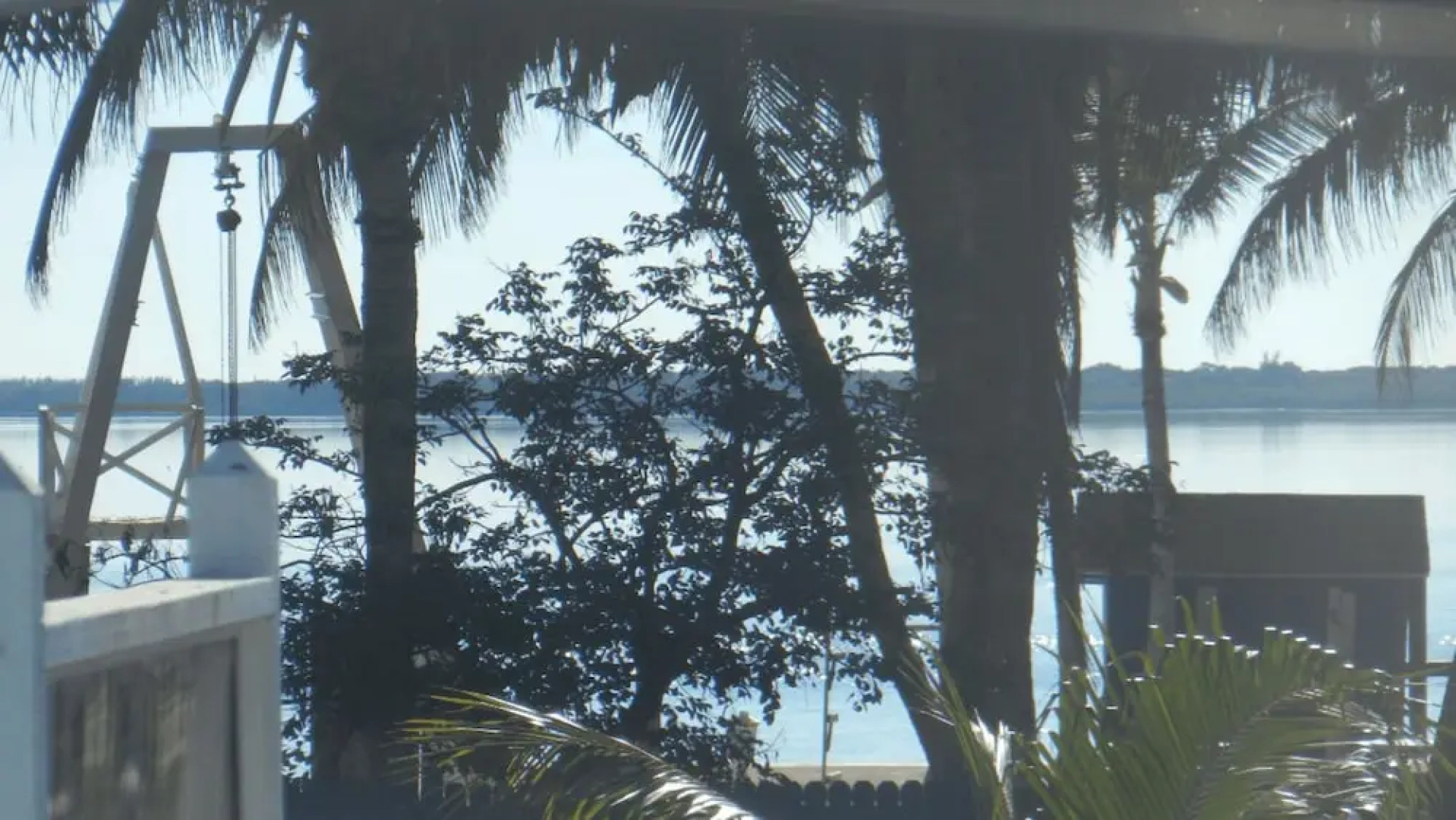 BIMINI LOFTS Across from Big Game Club - 2 of 2 furnished apts