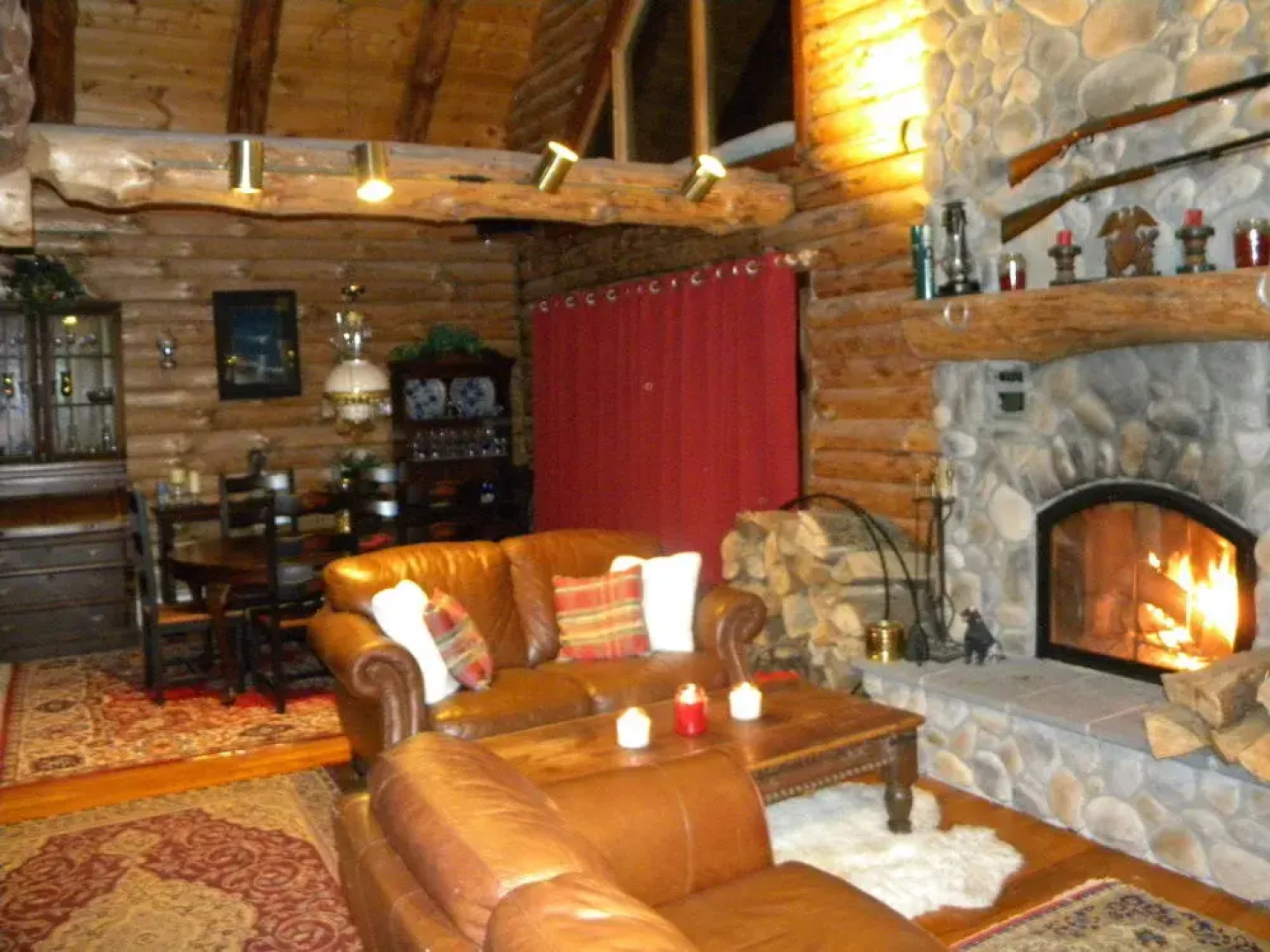 Rose And Goat Retreat - Mountain View Apartment
