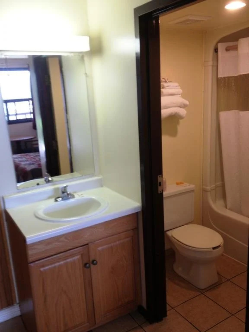 Canadas Best Value Inn
