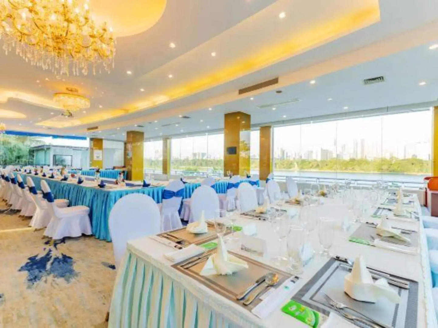 Liuzhou Hotel （South Gate）