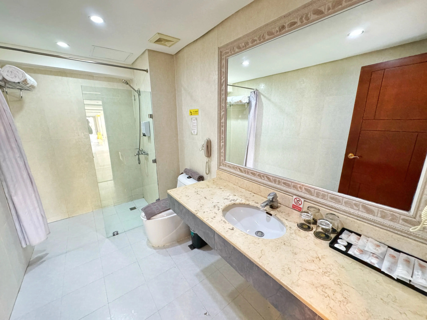 Golden Phoenix Hotel Boracay